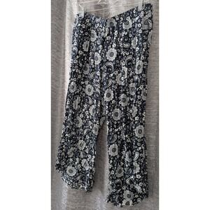 Blue Floral Wide Leg Pants Cato‎ Size 14W-16W NWT W/Pockets Crop